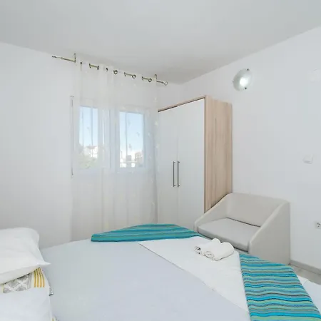 Apartment Petar Srima