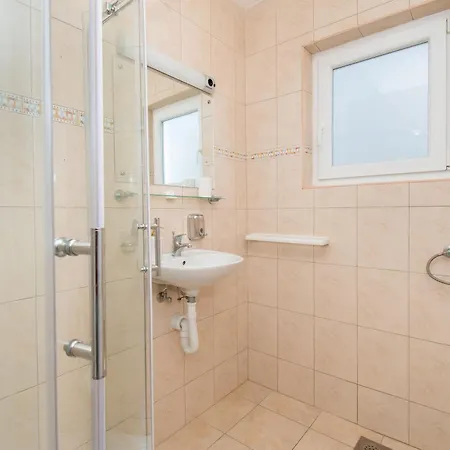 Petar Apartment Srima