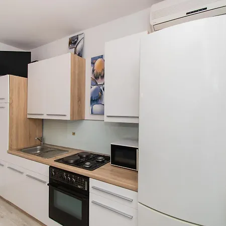 Apartment Petar